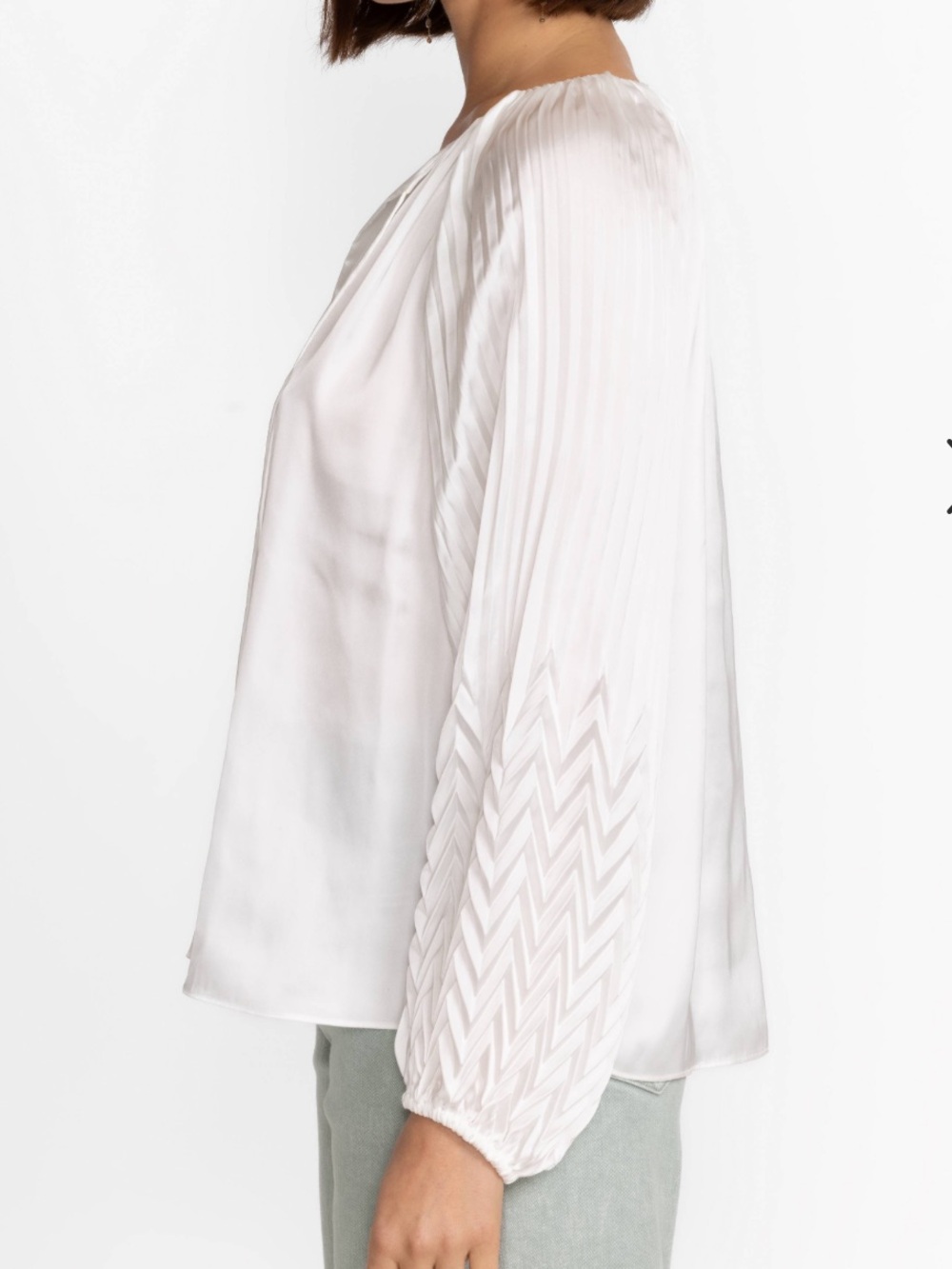 JOHNNY WAS Jade Gemma Pleated Blouse in White Sz M Like New Statement Sleeves - Picture 2 of 11